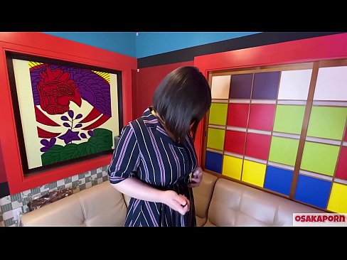 ❤️ Mrembo wa Kijapani mwenye matiti makubwa anapiga punyeto kwa kutumia midoli ya ngono na anakuwa na mshindo. Anazungumza katika mahojiano kuhusu uzoefu wake wa kutisha. Matiti makubwa na pussy yenye nywele ikiomboleza kwa sauti kubwa. Osakaporn ️  ❌❤